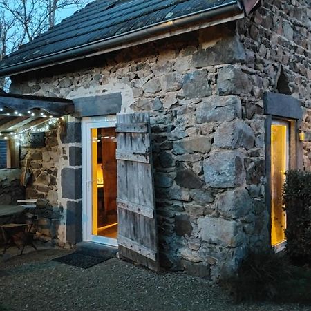 Suites De Campagne Les Eydieux, Petits Dejeuners Inclus Saint-Angel  Exterior photo